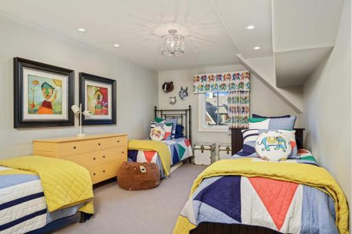 5200 France Avenue S, 34, Edina, MN 55410
