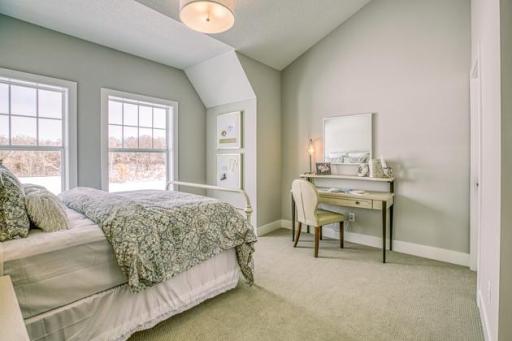 10401 56th Place N, Lake Elmo, MN 55042
