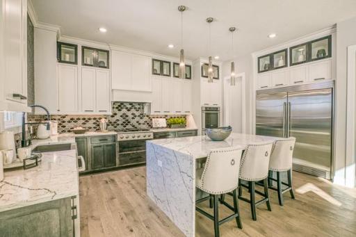 10401 56th Place N, Lake Elmo, MN 55042