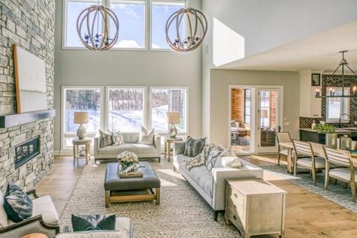 10401 56th Place N, Lake Elmo, MN 55042
