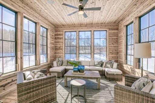 10401 56th Place N, Lake Elmo, MN 55042