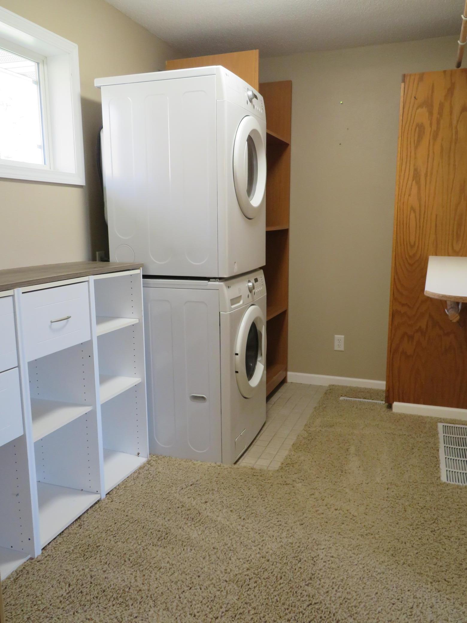 Walk in Closet.JPG