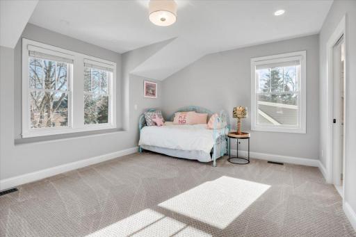 4138 Xerxes Avenue S, Minneapolis, MN 55410