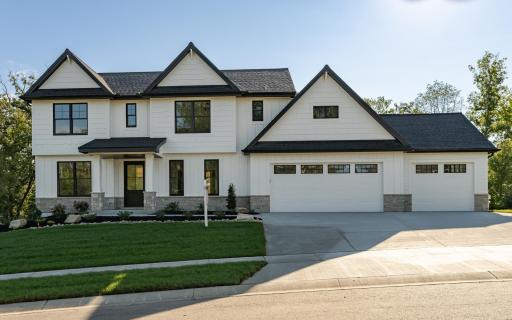 5008 Scenic Drive SW, Rochester, MN 55902