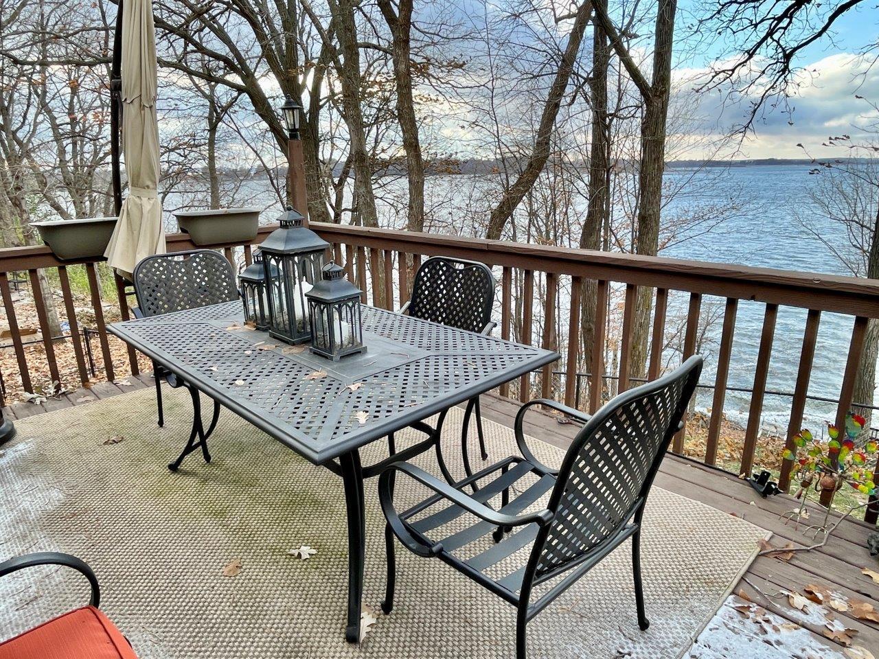 18-Lakeside deck off main level dining (3).jpg