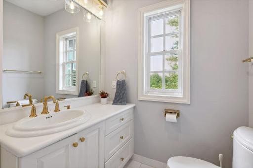 15 Circle W, Edina, MN 55436