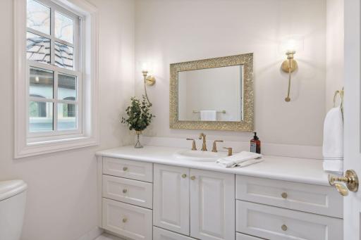 15 Circle W, Edina, MN 55436