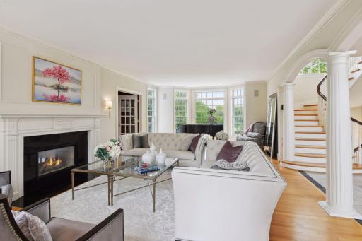 15 Circle W, Edina, MN 55436