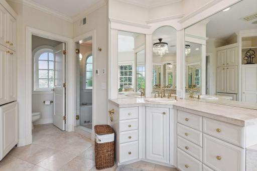 15 Circle W, Edina, MN 55436