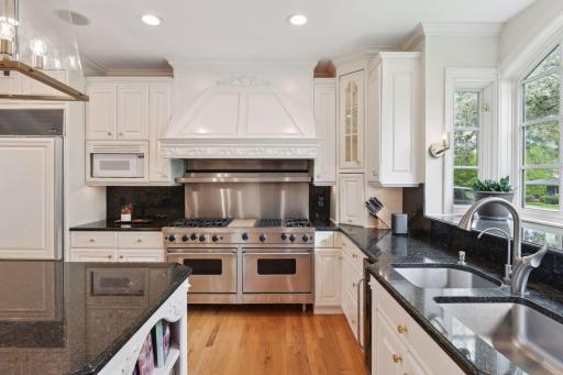 15 Circle W, Edina, MN 55436