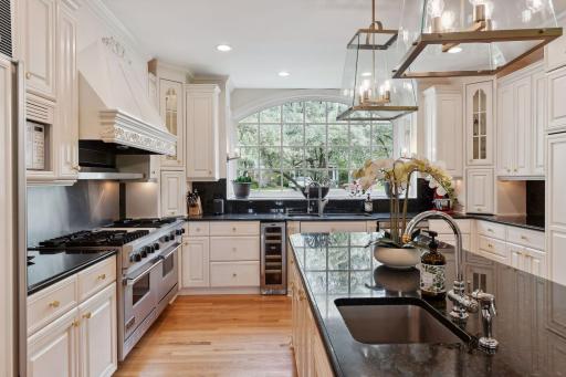 15 Circle W, Edina, MN 55436