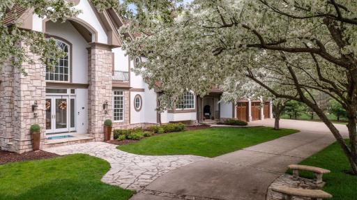 15 Circle W, Edina, MN 55436