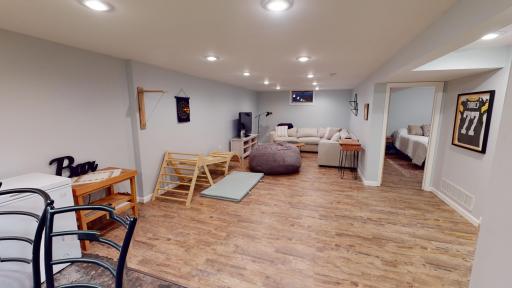 2510 Mayfair Avenue, White Bear Lake, MN 55110