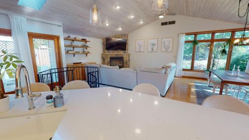 2510 Mayfair Avenue, White Bear Lake, MN 55110