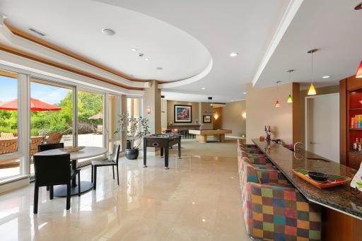 808 Great Oaks Trail, Eagan, MN 55123