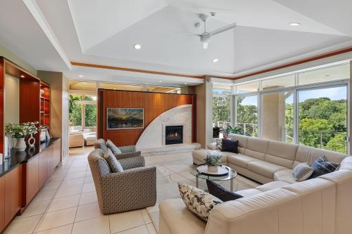 808 Great Oaks Trail, Eagan, MN 55123