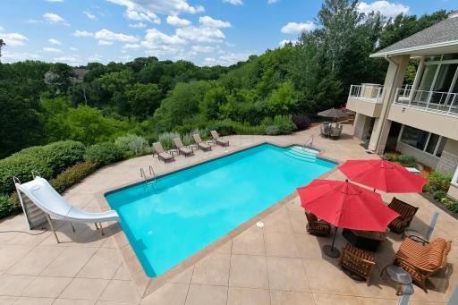808 Great Oaks Trail, Eagan, MN 55123