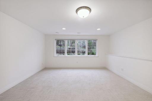 4921 Sunnyslope Road W, Edina, MN 55424