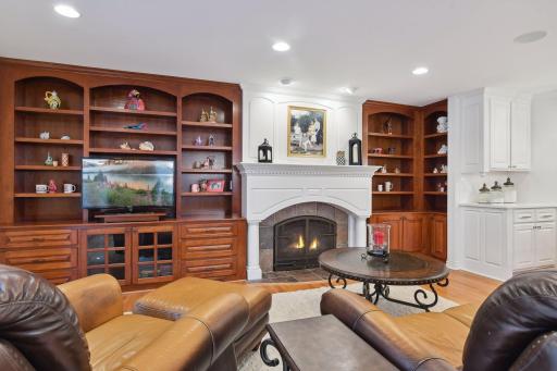 4921 Sunnyslope Road W, Edina, MN 55424