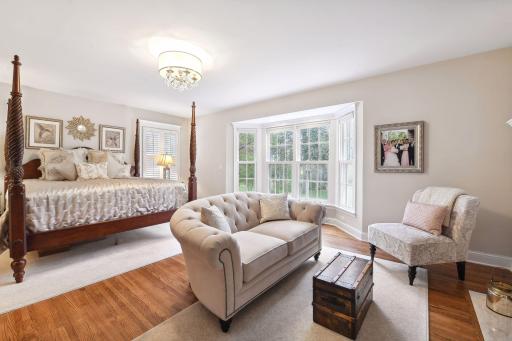 4921 Sunnyslope Road W, Edina, MN 55424