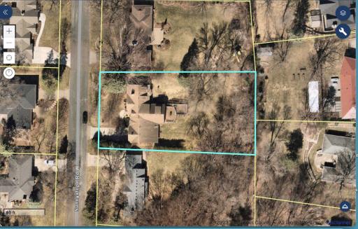 4921 Sunnyslope Road W, Edina, MN 55424