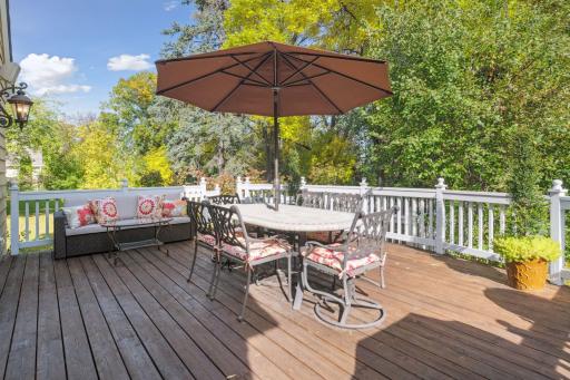 Plenty of space for seating and entertaining