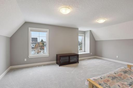 5665 Zanzibar Lane N, Plymouth, MN 55446