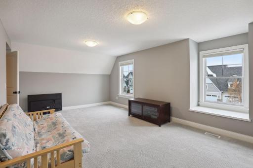 5665 Zanzibar Lane N, Plymouth, MN 55446