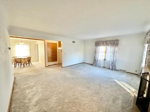 515 W Van Dusen Street, Springfield, MN 56087