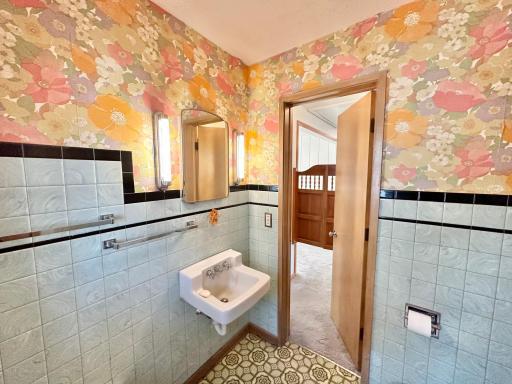 515 W Van Dusen Street, Springfield, MN 56087