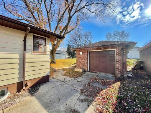 515 W Van Dusen Street, Springfield, MN 56087