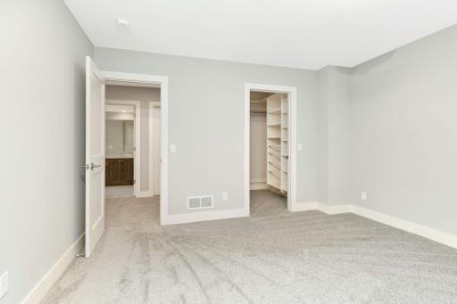 4022 Grimes Avenue S, Edina, MN 55416