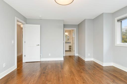 4022 Grimes Avenue S, Edina, MN 55416