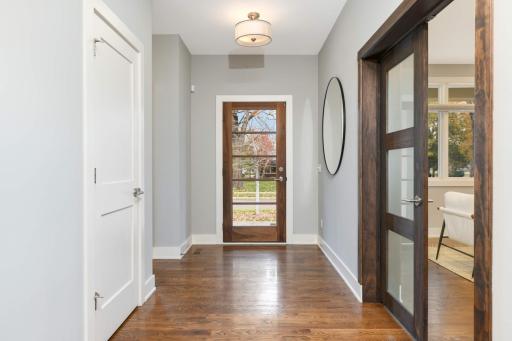 4022 Grimes Avenue S, Edina, MN 55416