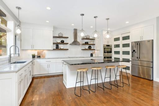 4022 Grimes Avenue S, Edina, MN 55416