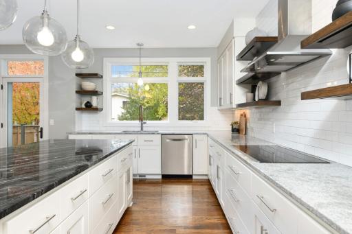4022 Grimes Avenue S, Edina, MN 55416
