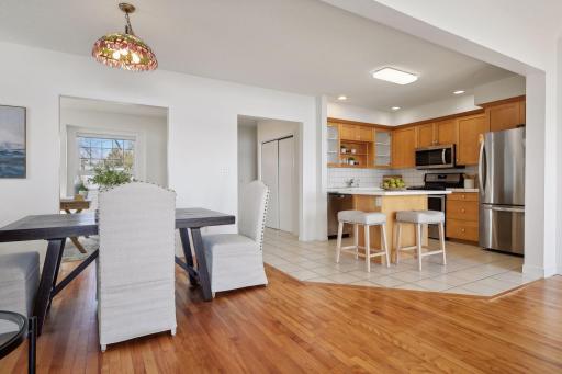 1760 Shadywood Road, Wayzata, MN 55391