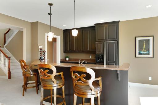 9520 Whistling Valley Trail, Lake Elmo, MN 55042