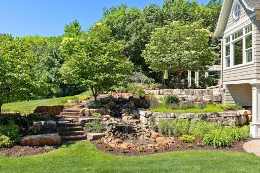 9520 Whistling Valley Trail, Lake Elmo, MN 55042