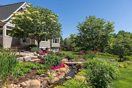 9520 Whistling Valley Trail, Lake Elmo, MN 55042