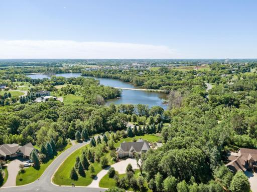 Whistling Valley is bordered on the south by Goose Lake and on the north by the Lake Elmo Park Preserve. There is a dock for the home owners for fishing or non-motor boats.