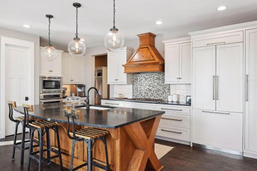 7081 Halstead Drive, Minnetrista, MN 55364