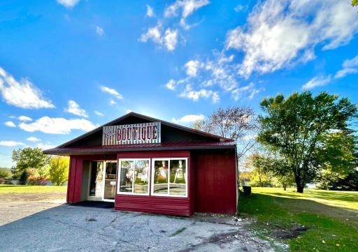 414 N Broadway, Pelican Rapids, MN 56572