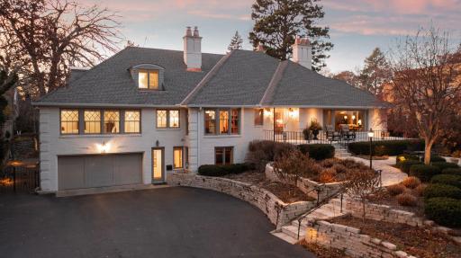 2764 W Lake Of The Isles Parkway, Minneapolis, MN 55416