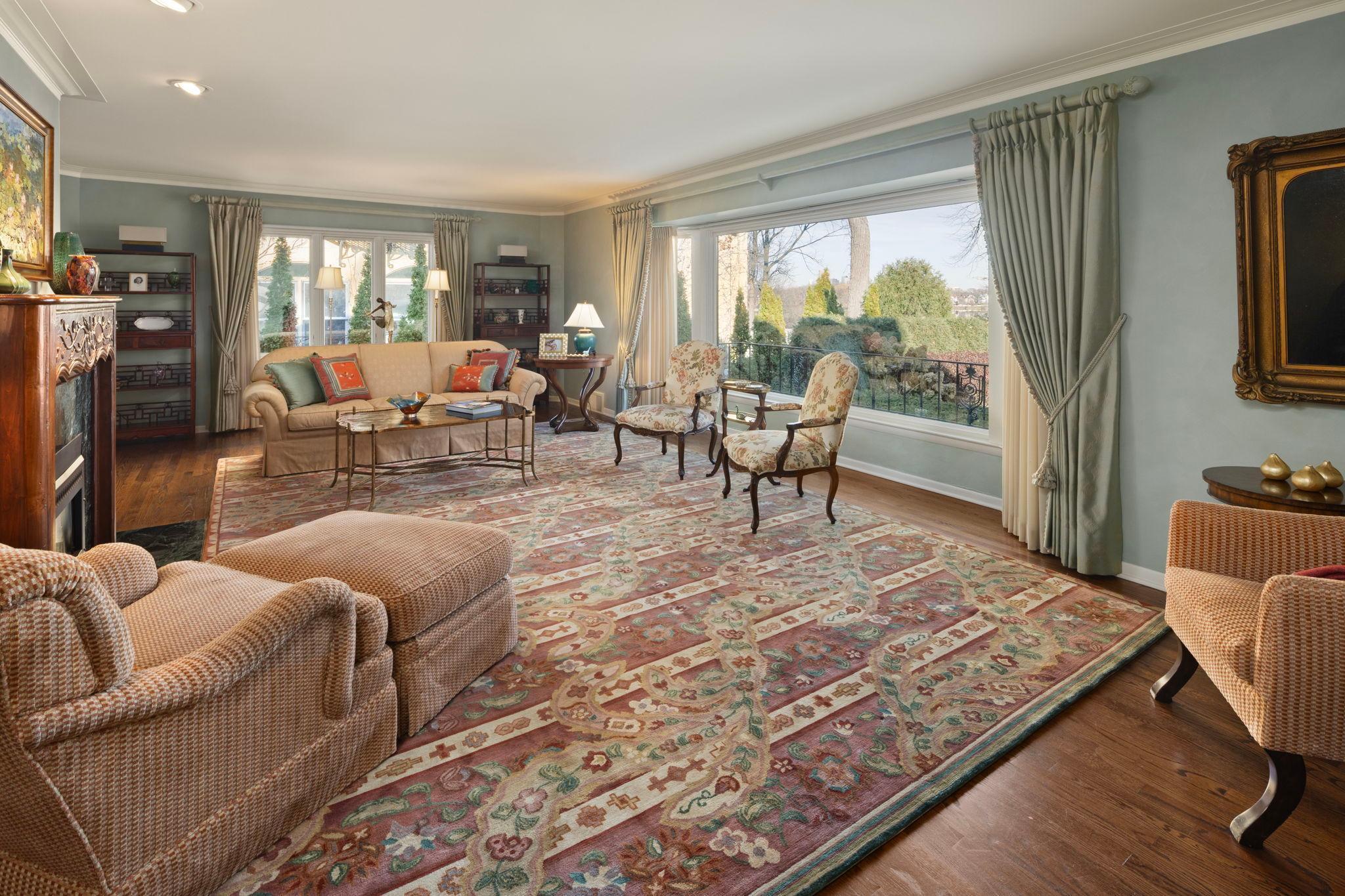 2764 W Lake of the Isles - Living room with views to the Lake