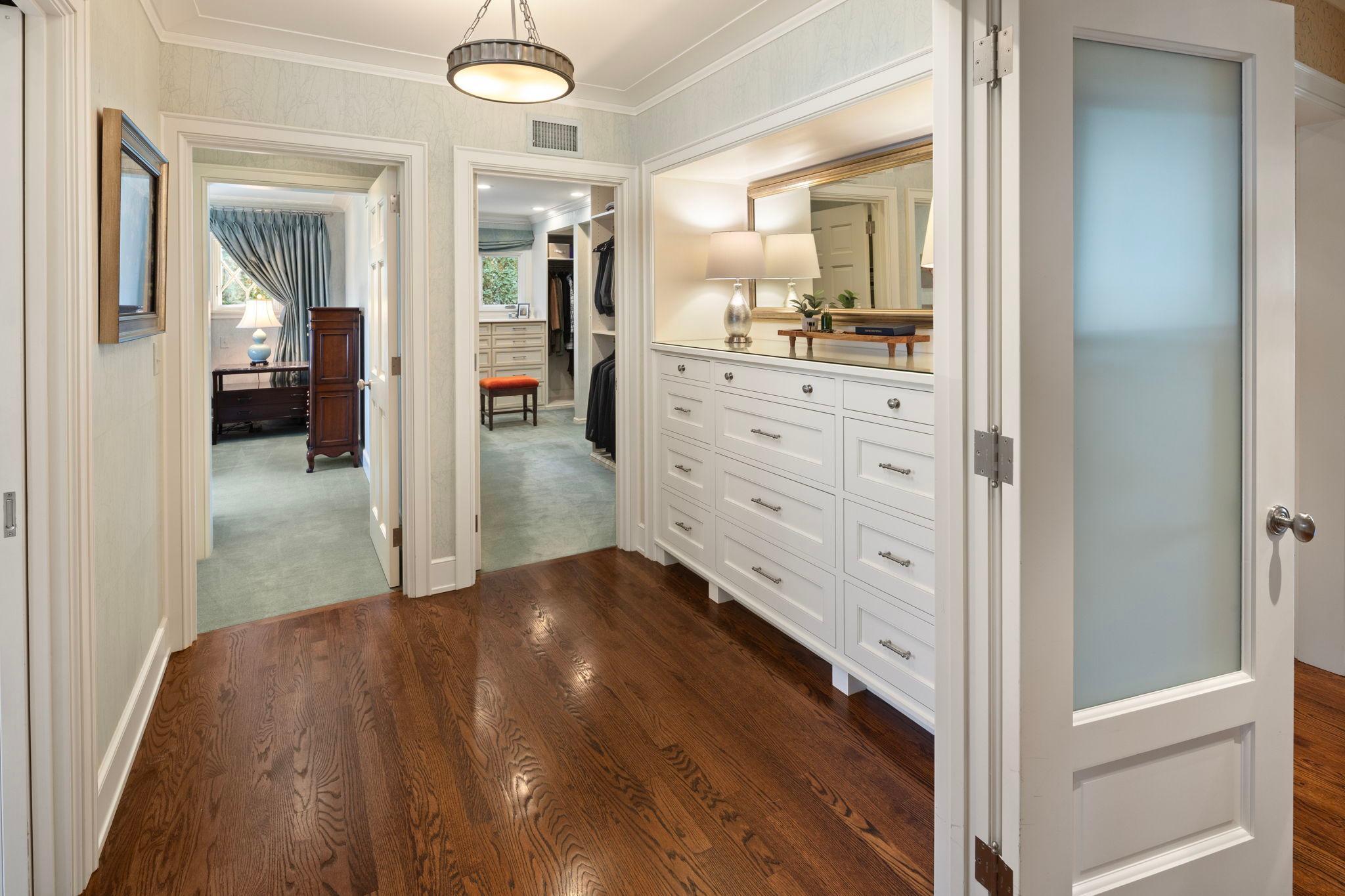 2764 W Lake of the Isles - gracious entry to the primary suite