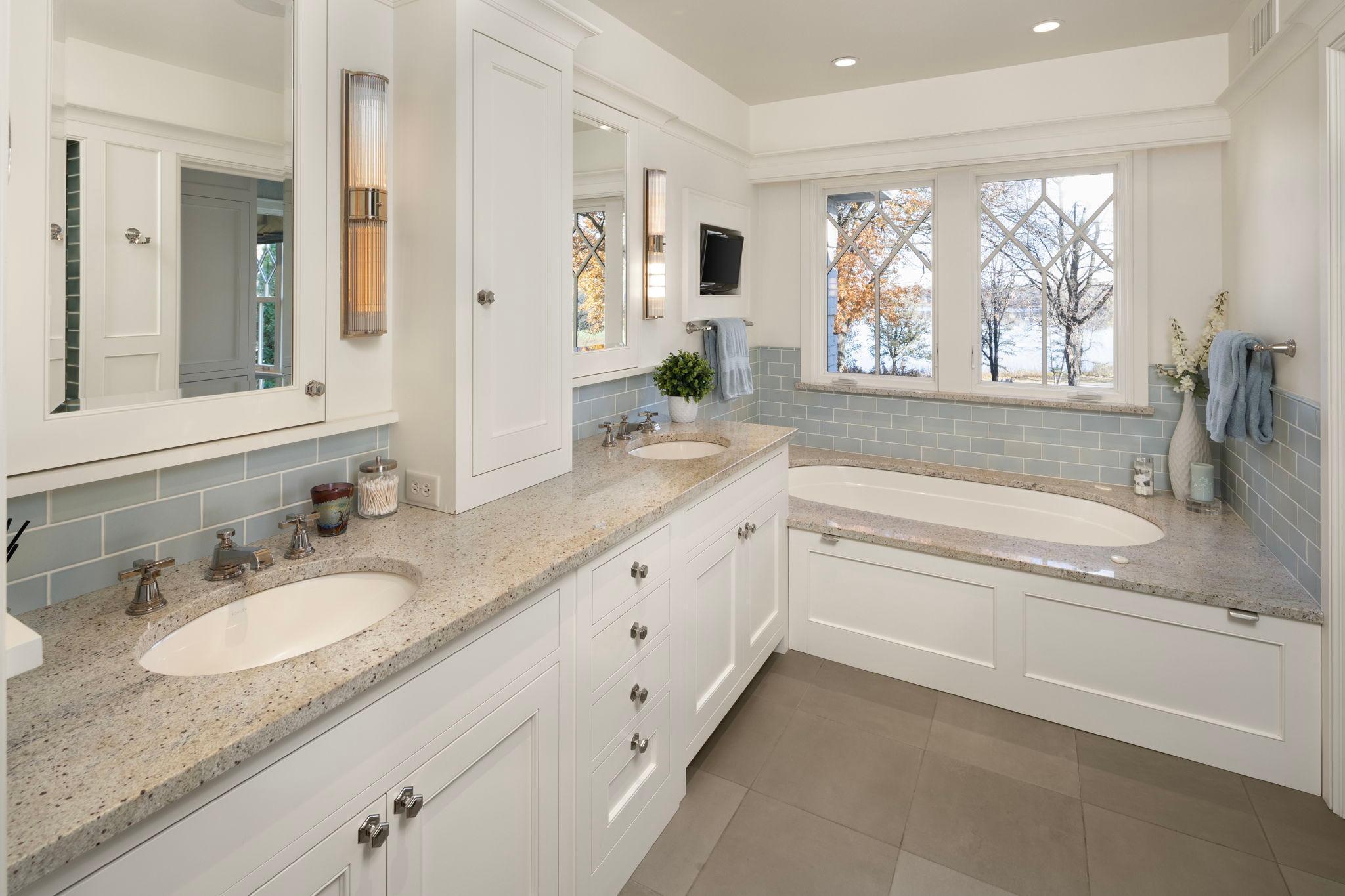 2764 W Lake of the Isles - updated primary bath