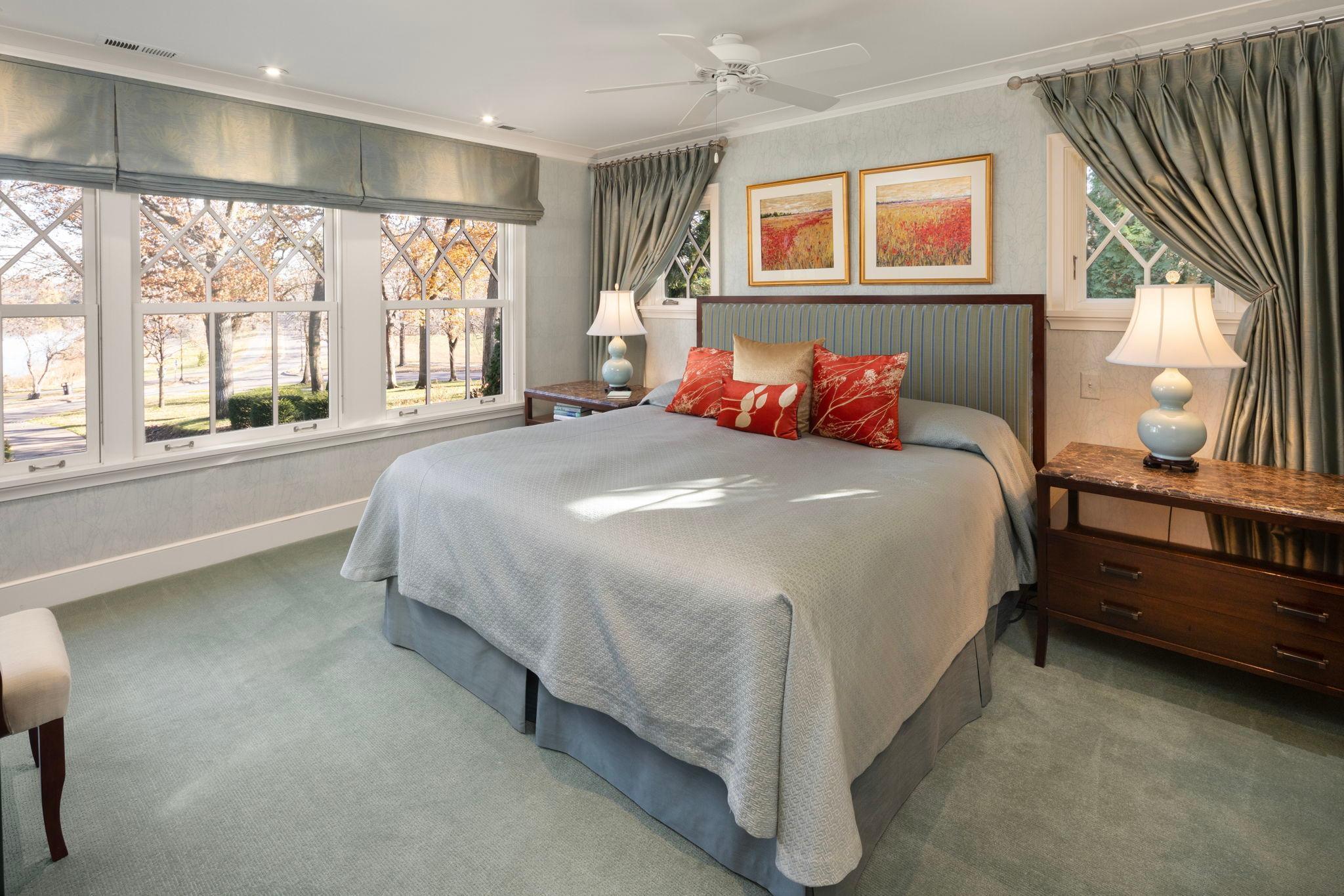 2764 W Lake of the Isles - Main level primary suite