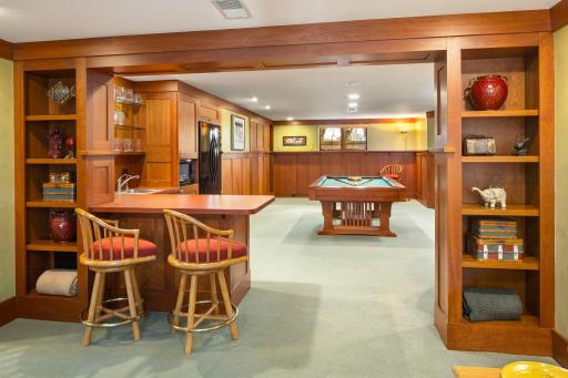2764 W Lake Of The Isles Parkway, Minneapolis, MN 55416