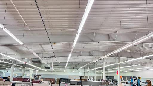 310 34th Ave W Alexandria, MN 56308-
Full retail lighting